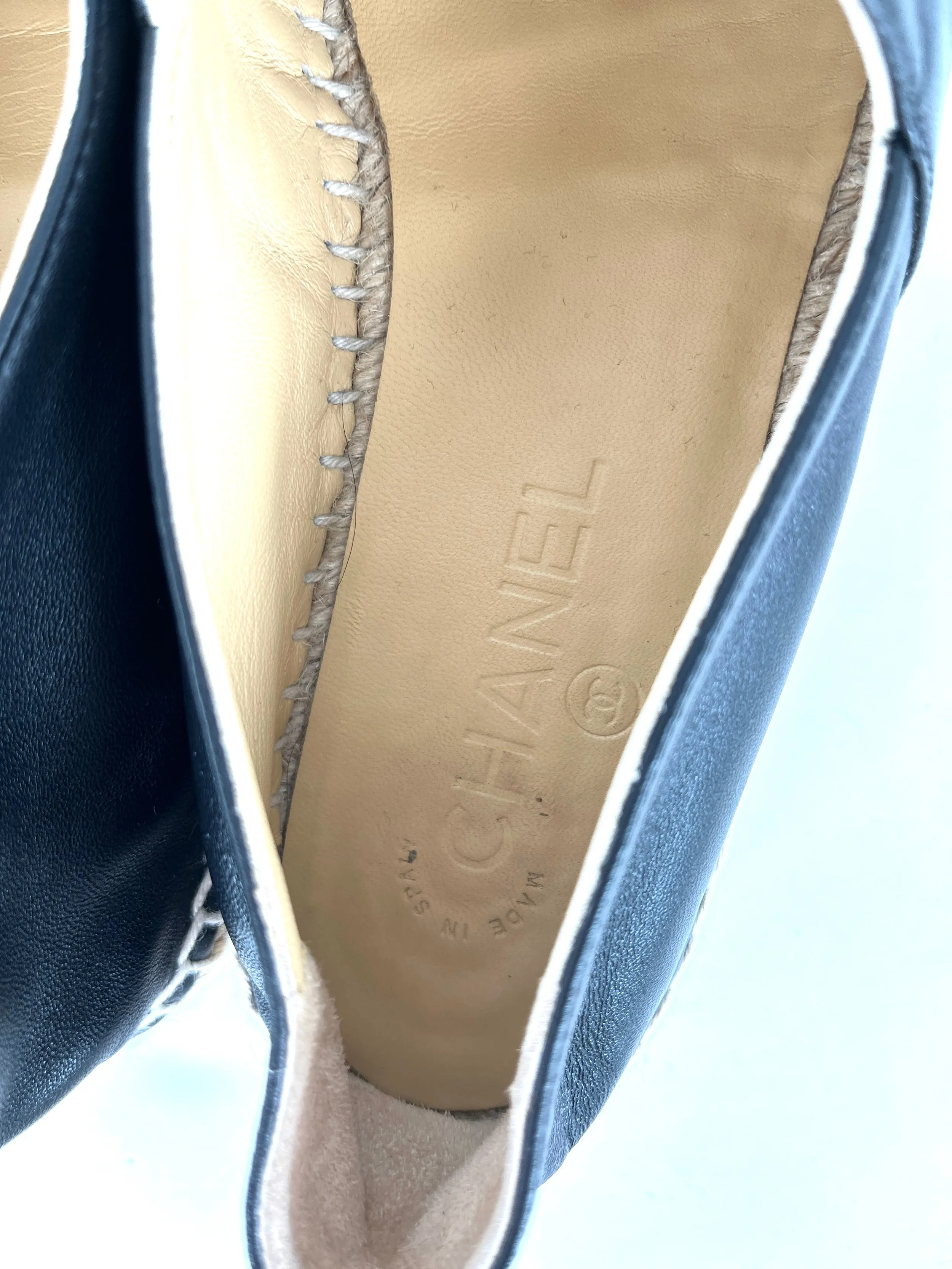 CHANEL Black Leather CC Logo Espadrilles Flats 37 7