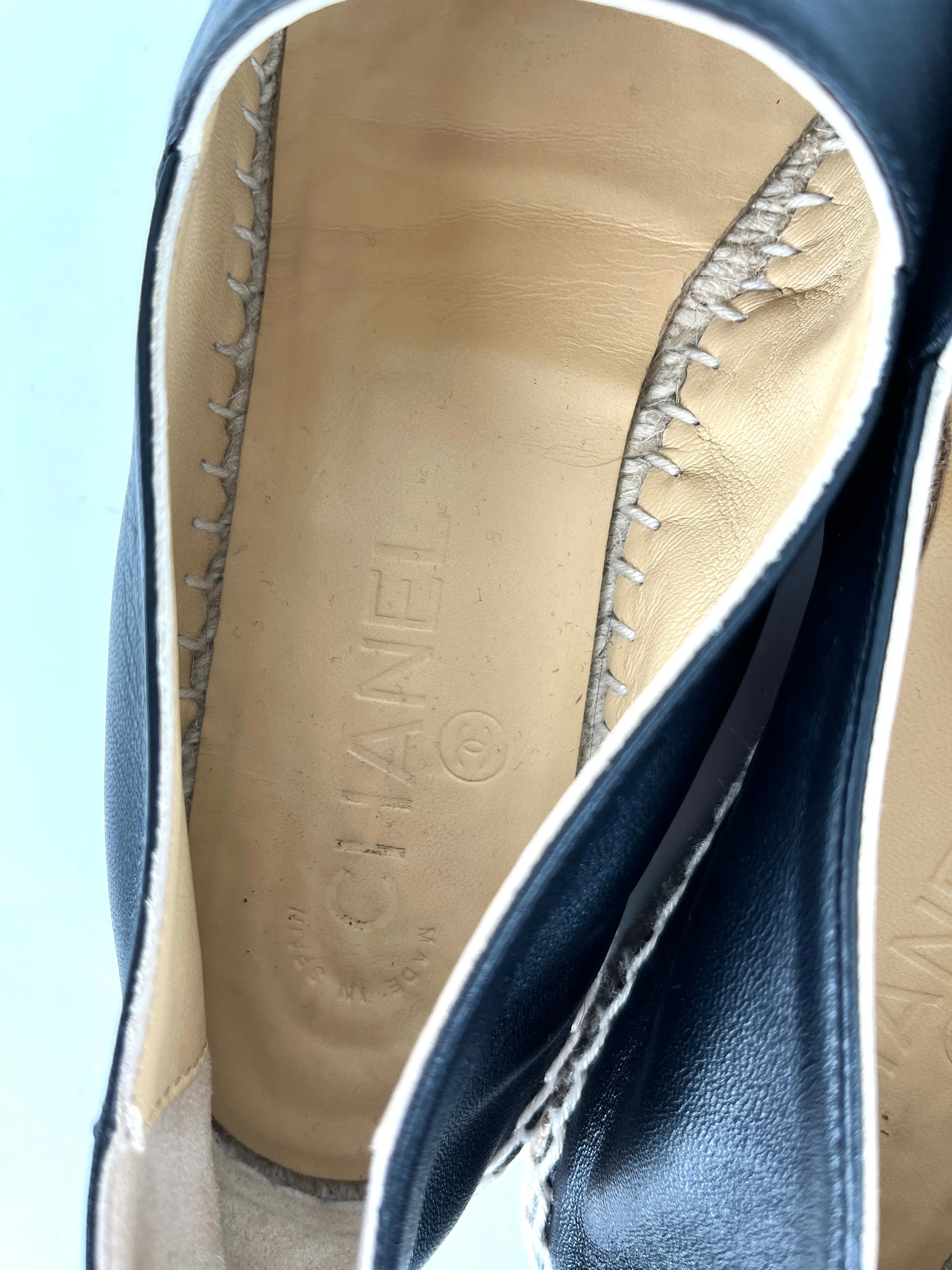 CHANEL Black Leather CC Logo Espadrilles Flats 37 7