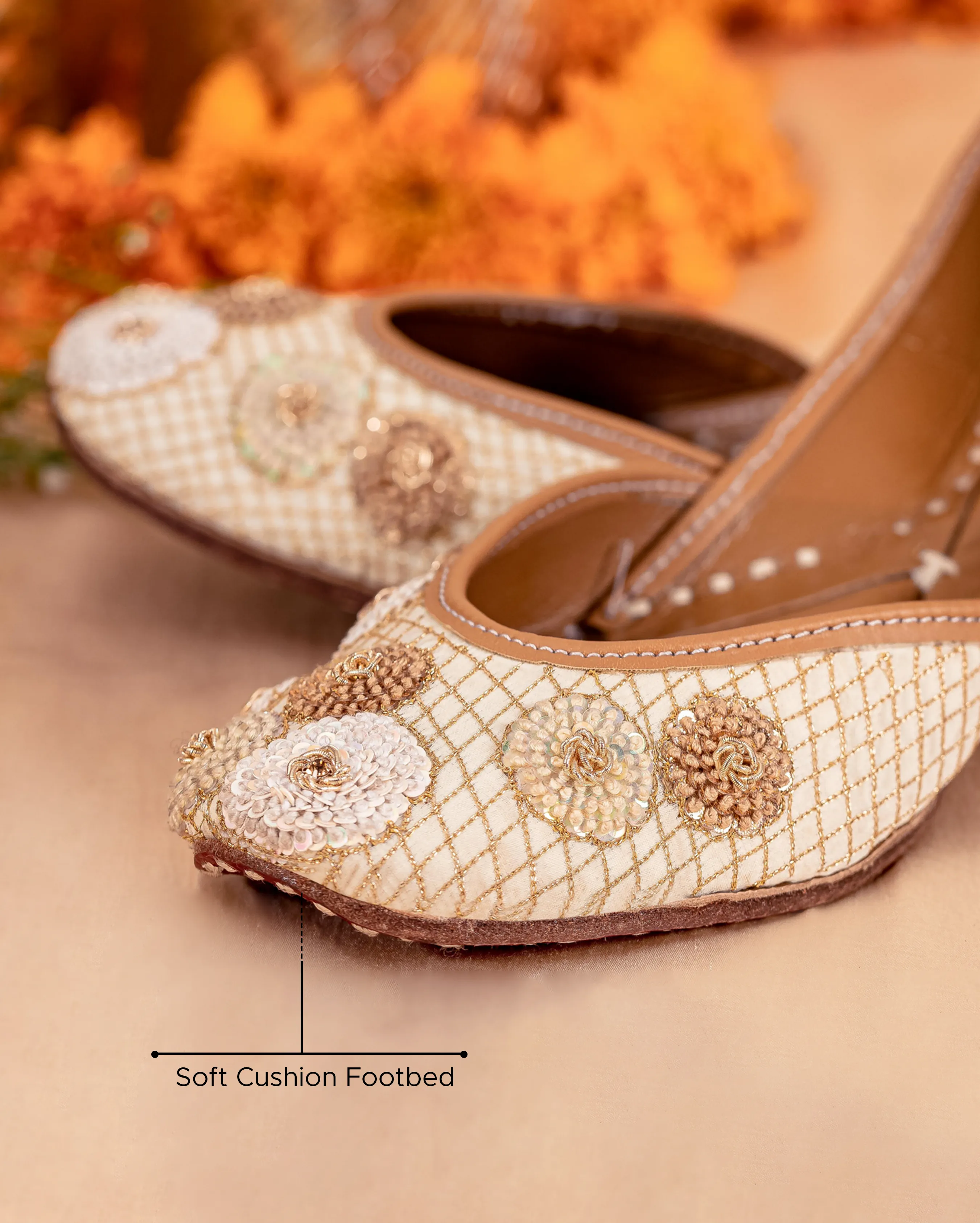 Golden Poppins Handcrafted Jutti