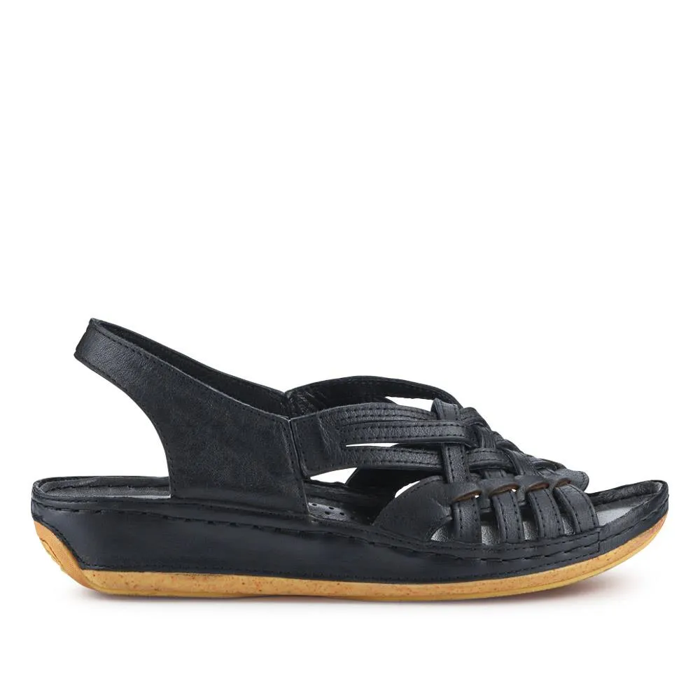 Soft Leather Slip-On Sandals - KARY39009 / 325 512